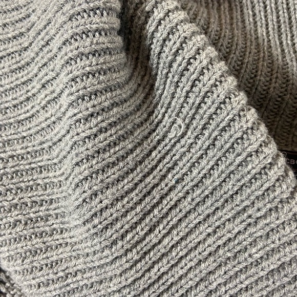 BCBGMaxazria Merino Wool Blend Cowlneck Open Knit Sweater Grey Womens Sz S - Picture 7 of 11